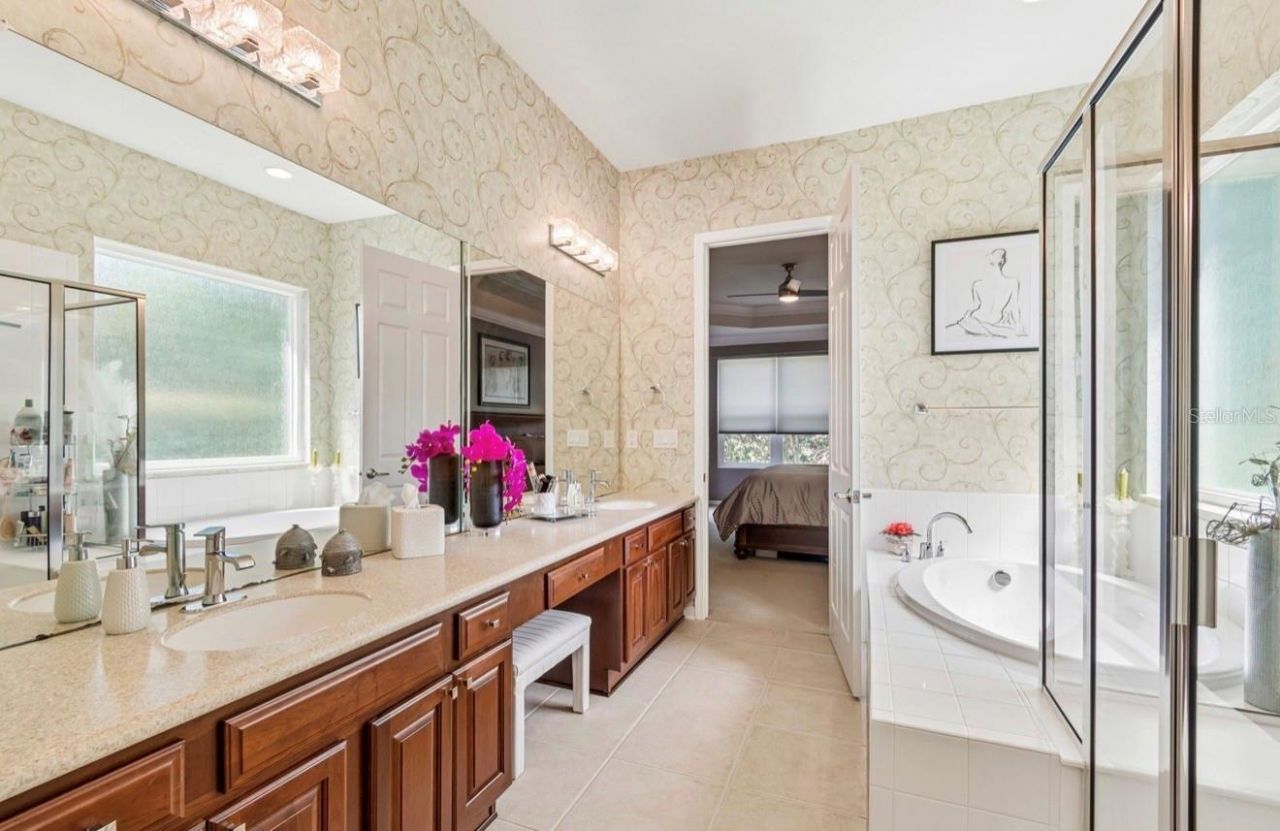 13800 Crest Lake Drive, Hudson, FL 34669 Photo