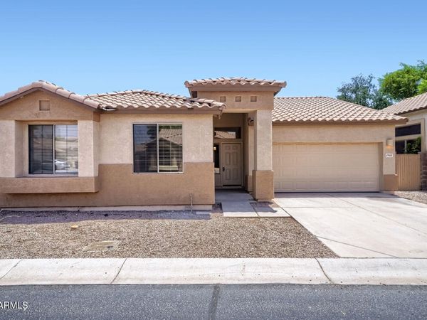 8953 E CAPRI Avenue, Mesa, AZ 85208