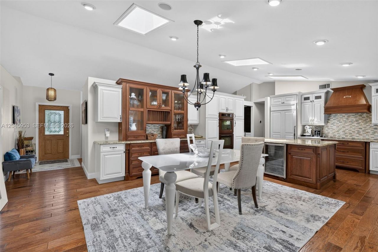 542 N Cypress Dr , Unit 542, Tequesta, FL 33469 Photo