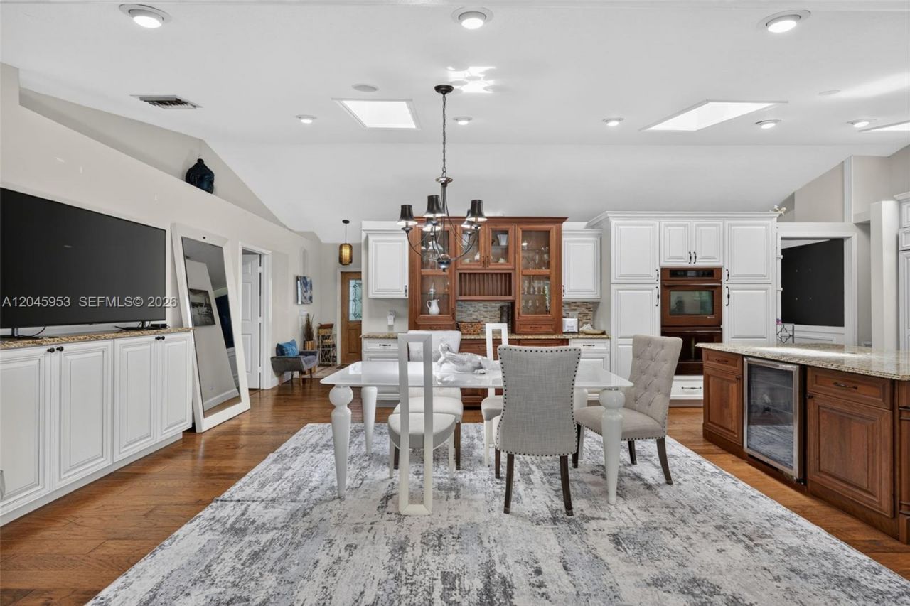 542 N Cypress Dr , Unit 542, Tequesta, FL 33469 Photo