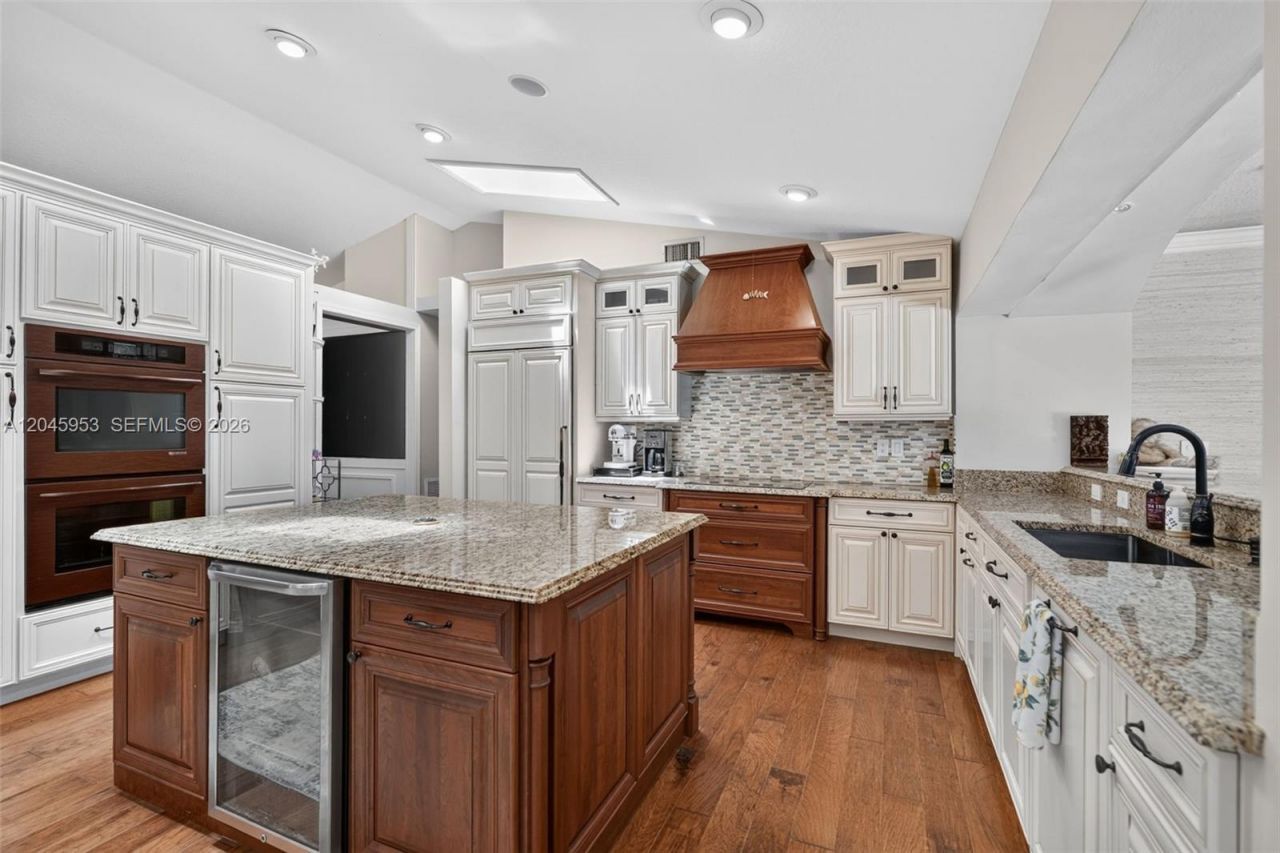 542 N Cypress Dr , Unit 542, Tequesta, FL 33469 Photo