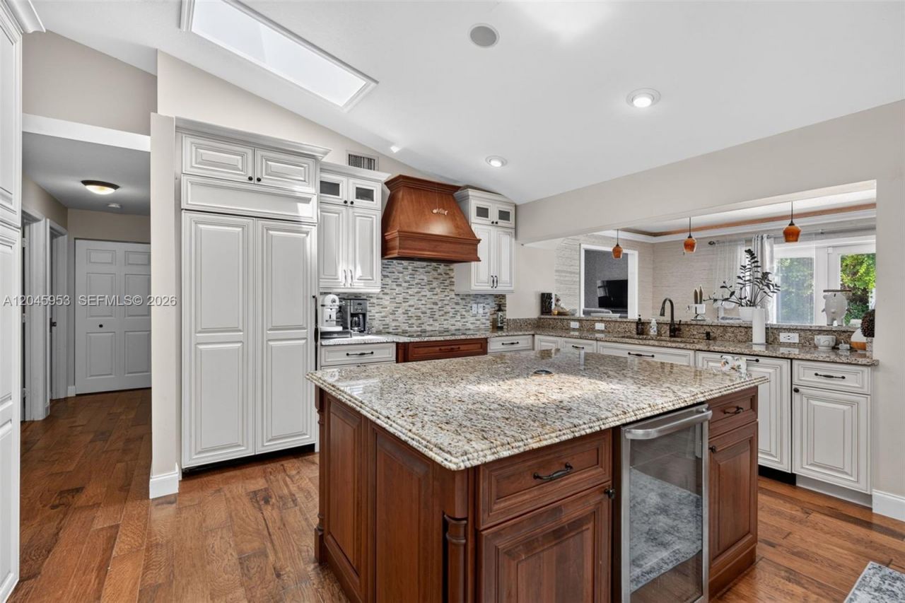 542 N Cypress Dr , Unit 542, Tequesta, FL 33469 Photo