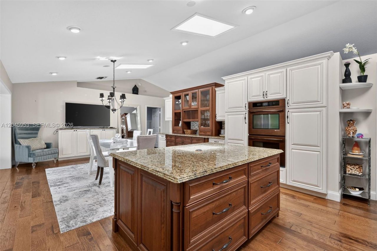 542 N Cypress Dr , Unit 542, Tequesta, FL 33469 Photo