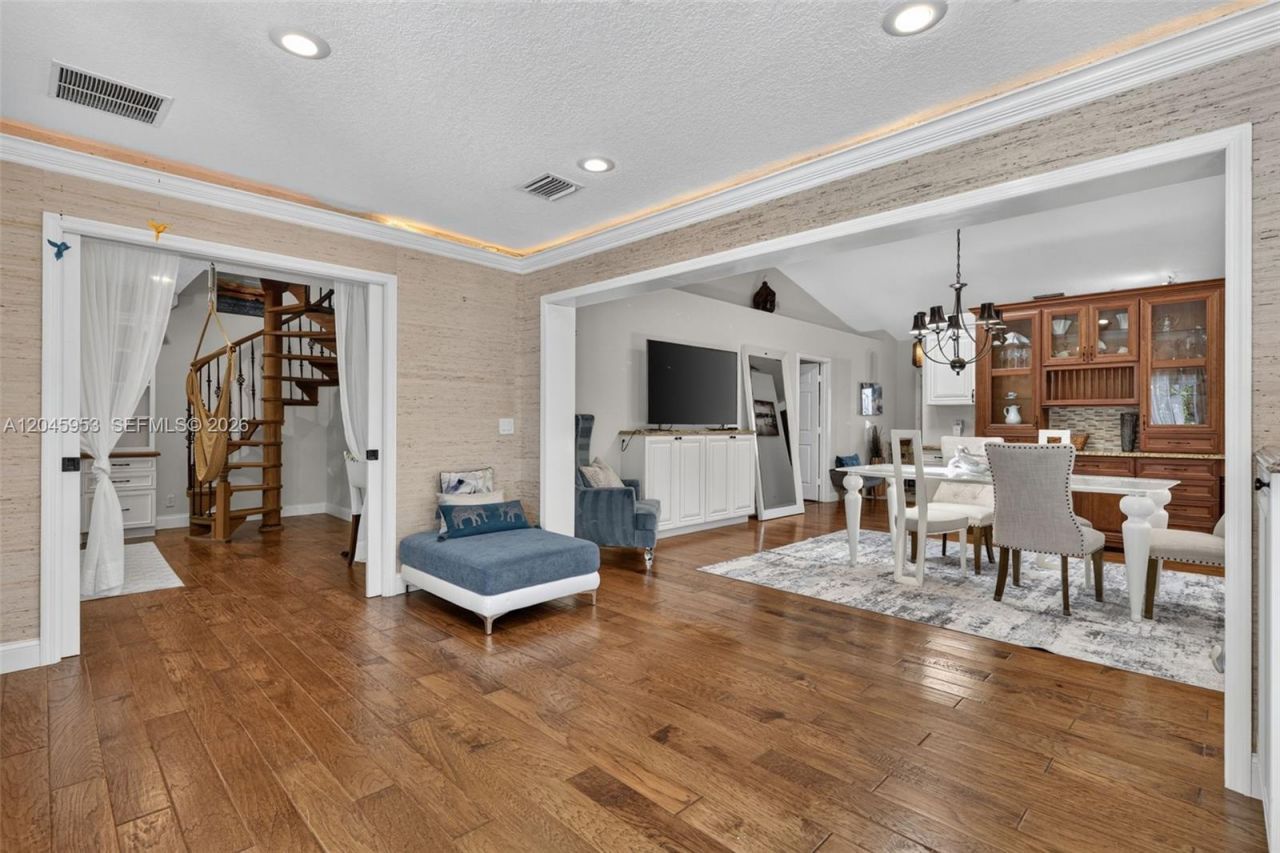 542 N Cypress Dr , Unit 542, Tequesta, FL 33469 Photo