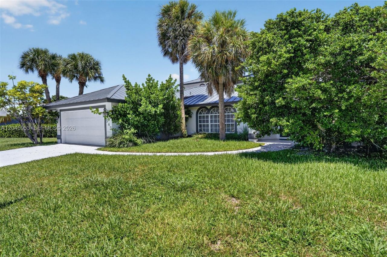 542 N Cypress Dr , Unit 542, Tequesta, FL 33469 Photo