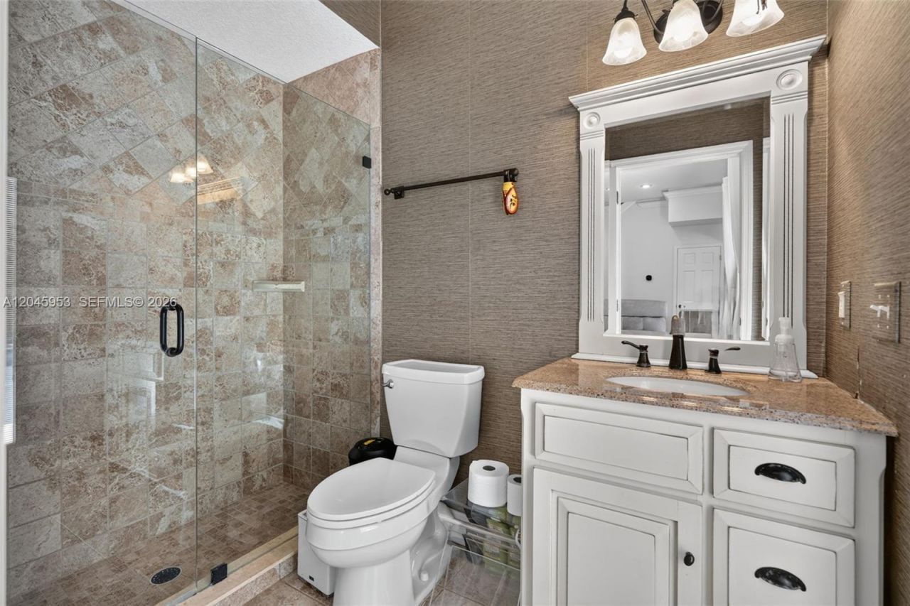 542 N Cypress Dr , Unit 542, Tequesta, FL 33469 Photo