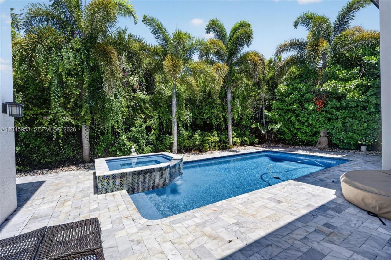 542 N Cypress Dr , Unit 542, Tequesta, FL 33469 Photo