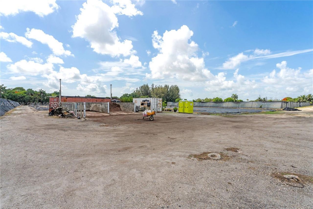 20401 SW 137th Ave, Miami, FL 33177 Photo