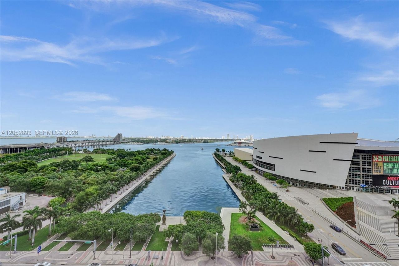 888 Biscayne Blvd , Unit 509, Miami, FL 33132 Photo