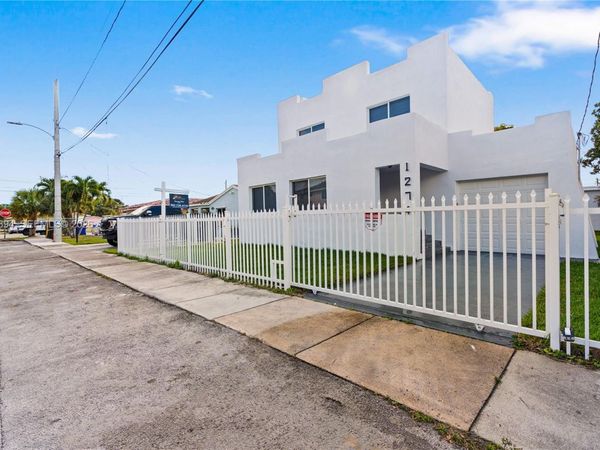 1274 NW 55th Ter , Miami, FL 33142
