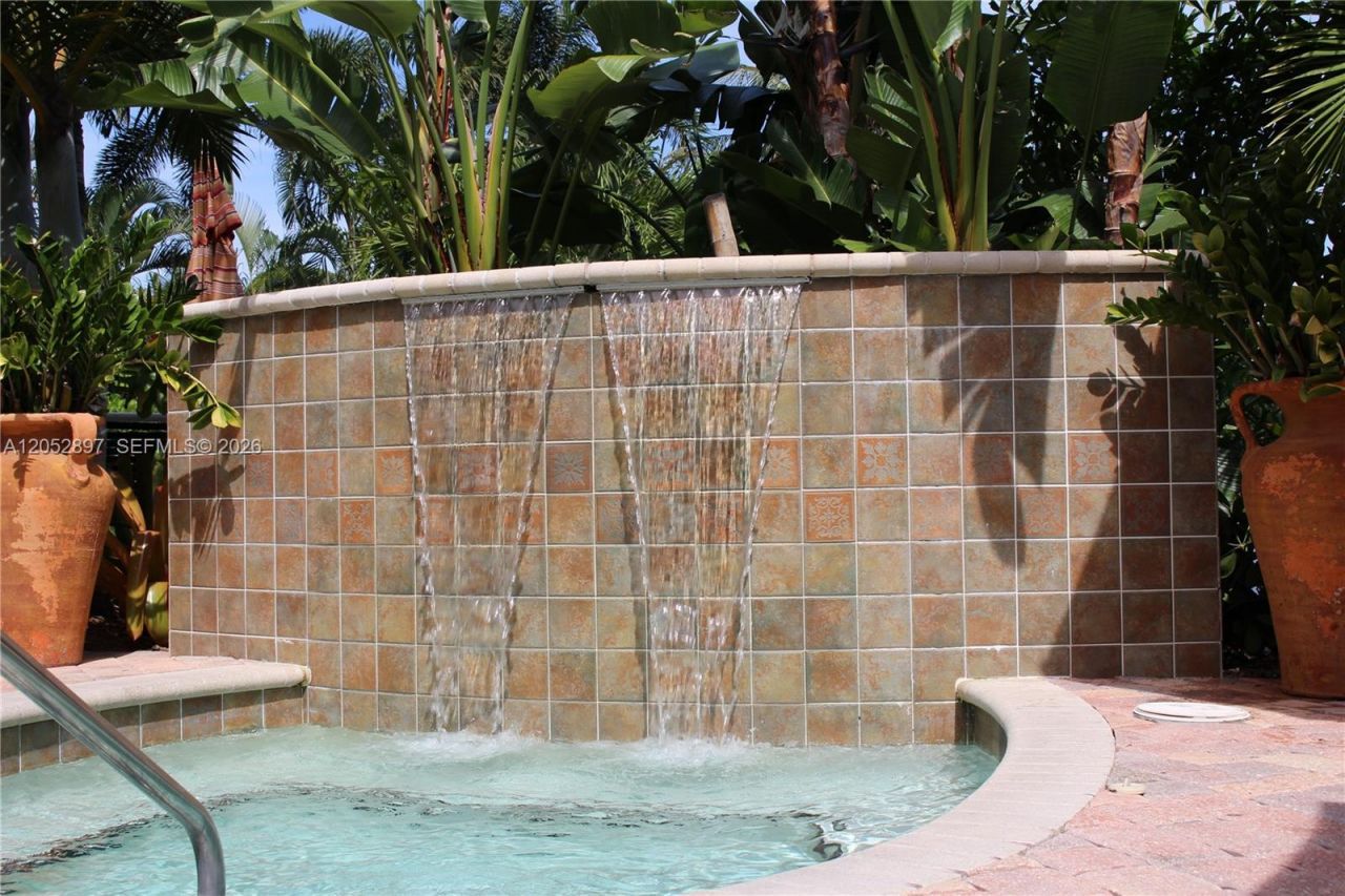 2209 NE 26th St , Wilton Manors, FL 33305 Photo