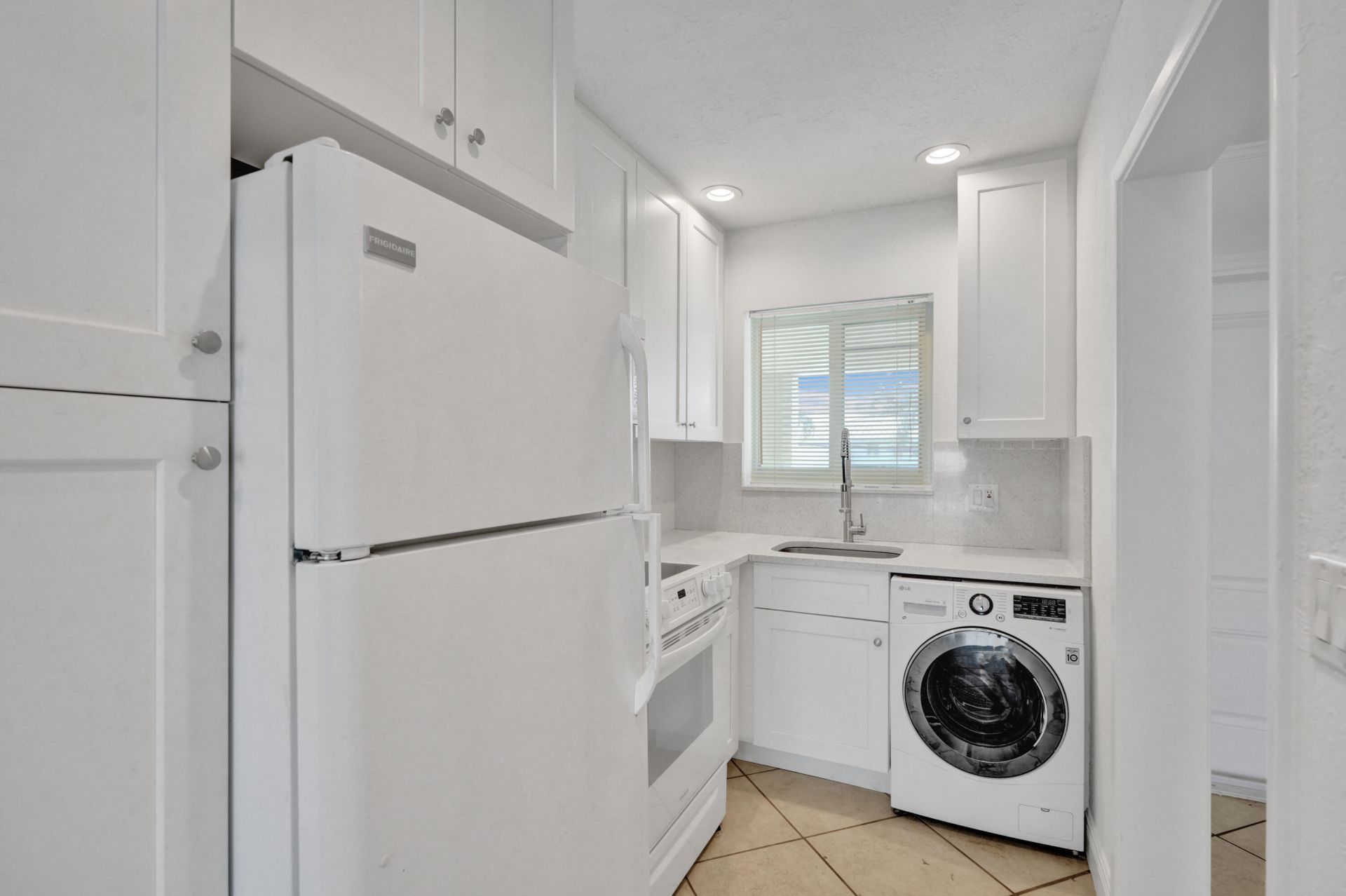 2311 NE 36th Street, Unit 2f, Lighthouse Point, FL 33064 Photo