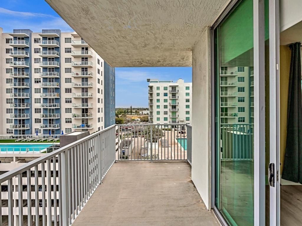 140 S Dixie Highway, Unit 737, Hollywood, FL 33020 Photo