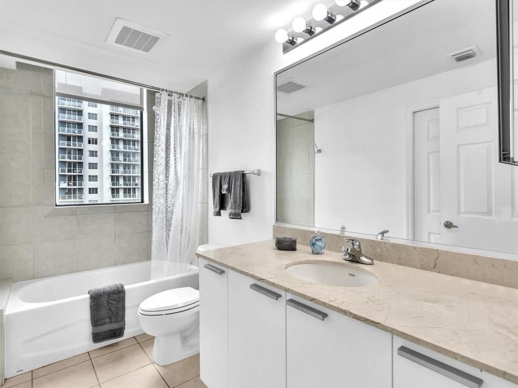 140 S Dixie Highway, Unit 737, Hollywood, FL 33020 Photo
