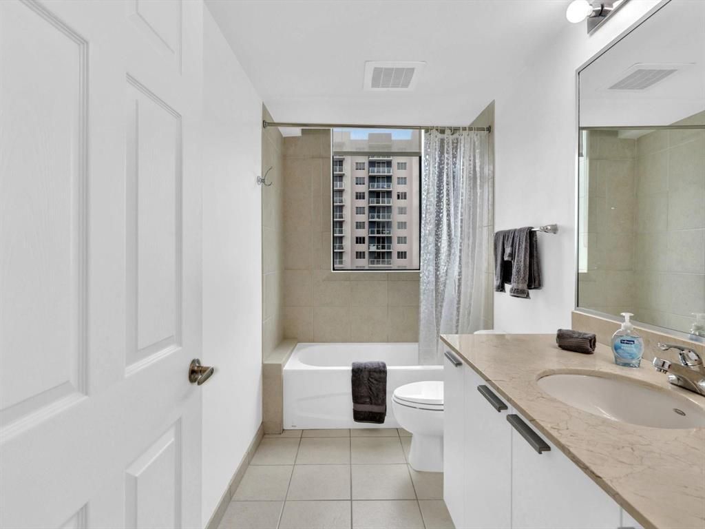 140 S Dixie Highway, Unit 737, Hollywood, FL 33020 Photo