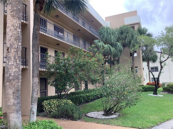 4820 Lucerne Lakes Boulevard W, Unit 205, Lake Worth, FL 33467
