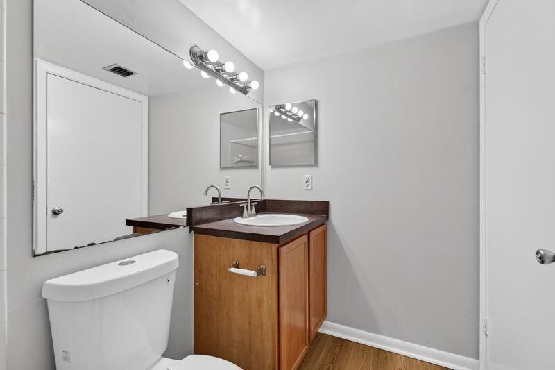 760 Executive Center Drive, Unit 32, West Palm Beach, FL 33401 Photo