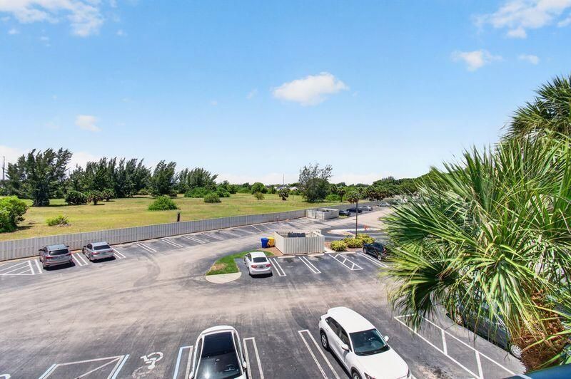 760 Executive Center Drive, Unit 32, West Palm Beach, FL 33401 Photo