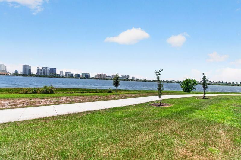 760 Executive Center Drive, Unit 32, West Palm Beach, FL 33401 Photo