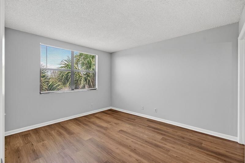 760 Executive Center Drive, Unit 32, West Palm Beach, FL 33401 Photo