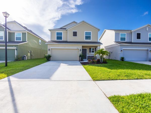 10912 SW Vasari Way, Port St. Lucie, FL 34987