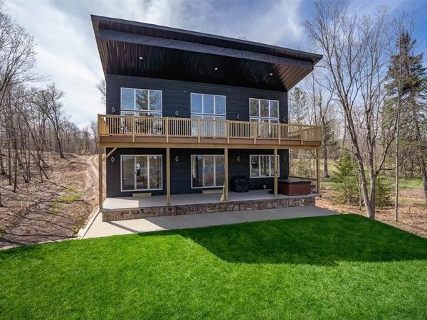 2000 W Chub Lake Road , Carlton, MN 55718