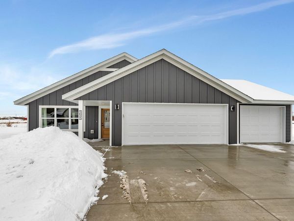 3025 Nottingham Road S, Saint Cloud, MN 56301