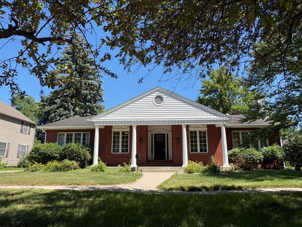 512 8th Street N, Wahpeton, ND 58075