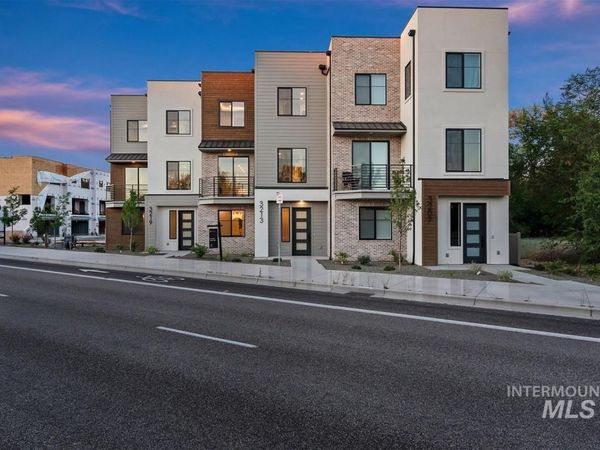 3213 W Moore, Boise, ID 83702