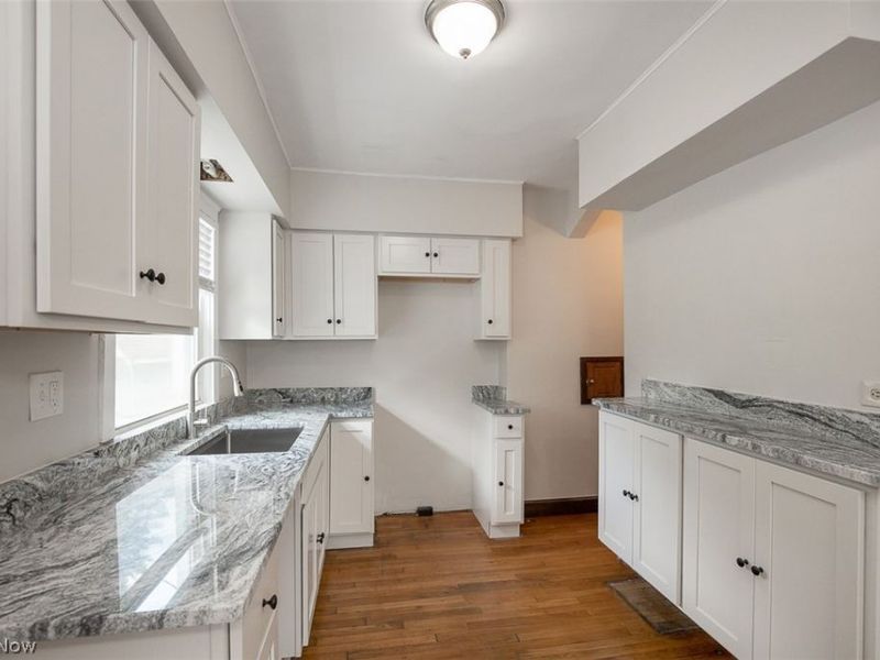 912 Cambridge Road, Unit B, Cleveland Heights, OH 44121 Photo 12