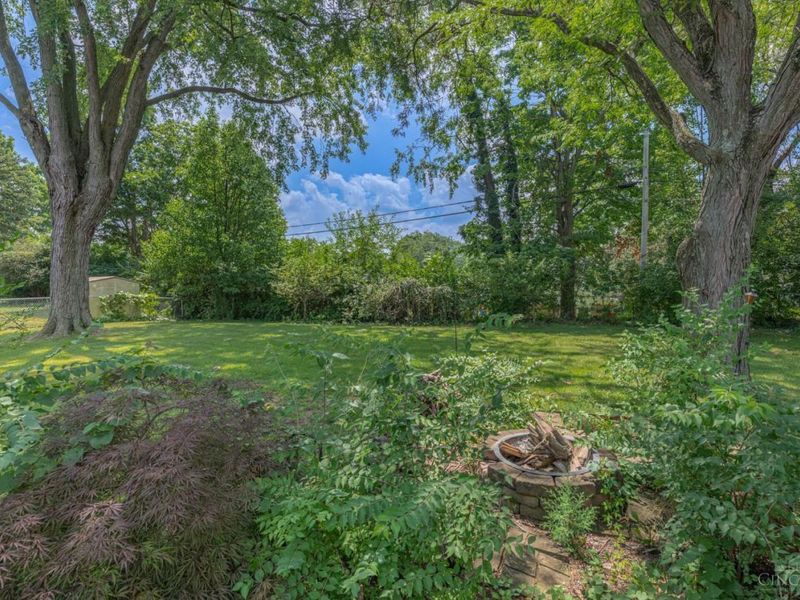 851 Weybridge Drive, Springfield, OH 45503 Photo 35