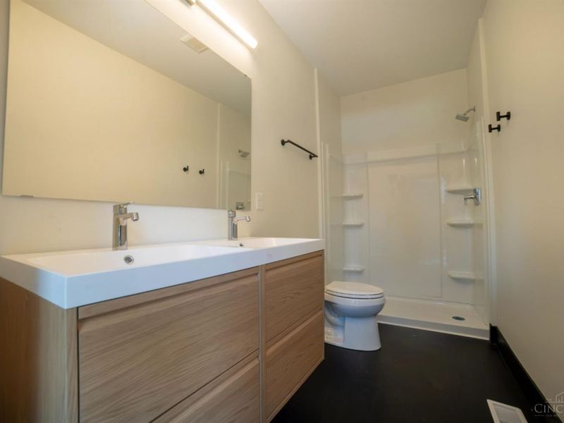 3547 Eden, Cincinnati, OH 45229 Photo 28