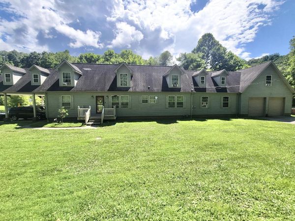 18 Savage Branch Rd., Salt Rock, WV 25559
