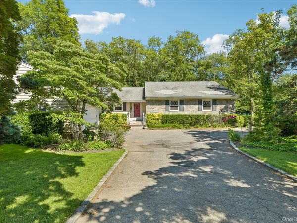 171 Rockaway Avenue , Garden City, NY 11530