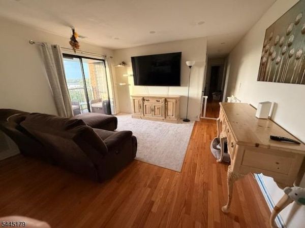 700 Schuyler Ave, Unit G33, Kearny, NJ 07032