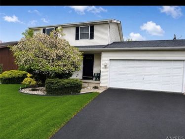 7001 Rebecca Drive, Niagara Falls, NY 14304