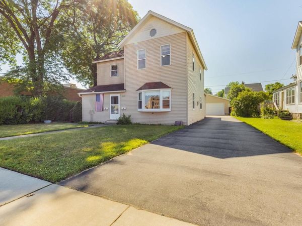 1831 DUNLAP AVENUE, Marinette, WI 54143