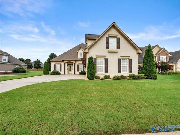 8 Crimson Cloud Blvd SW, Huntsville, AL 35824