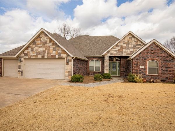 2308 Chinquapin Avenue , Bentonville, AR 72713