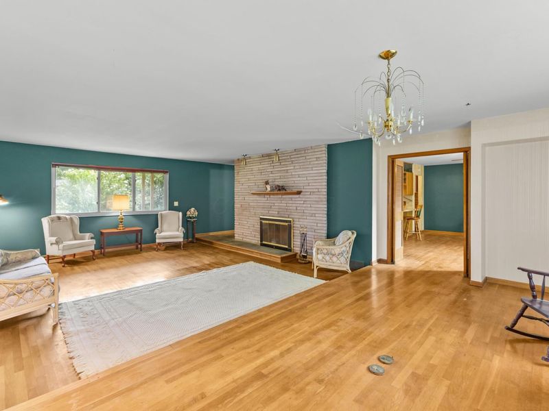 975 Lornaberry Lane, Columbus, OH 43213 Photo 7