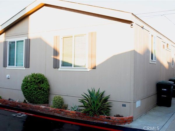 327 W Wilson Street, Unit 23, Costa Mesa, CA 92627