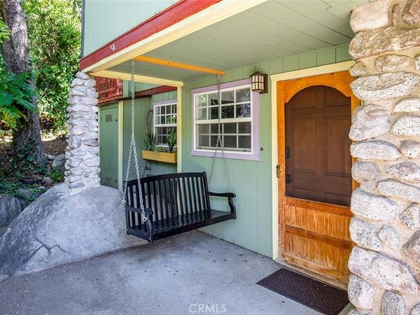 487 Sturtevant Drive, Sierra Madre, CA 91024