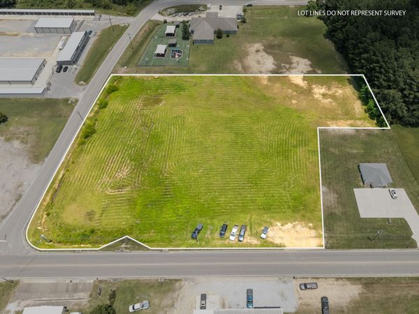 00 Hal Crocker Rd., Ellisville, MS 39437
