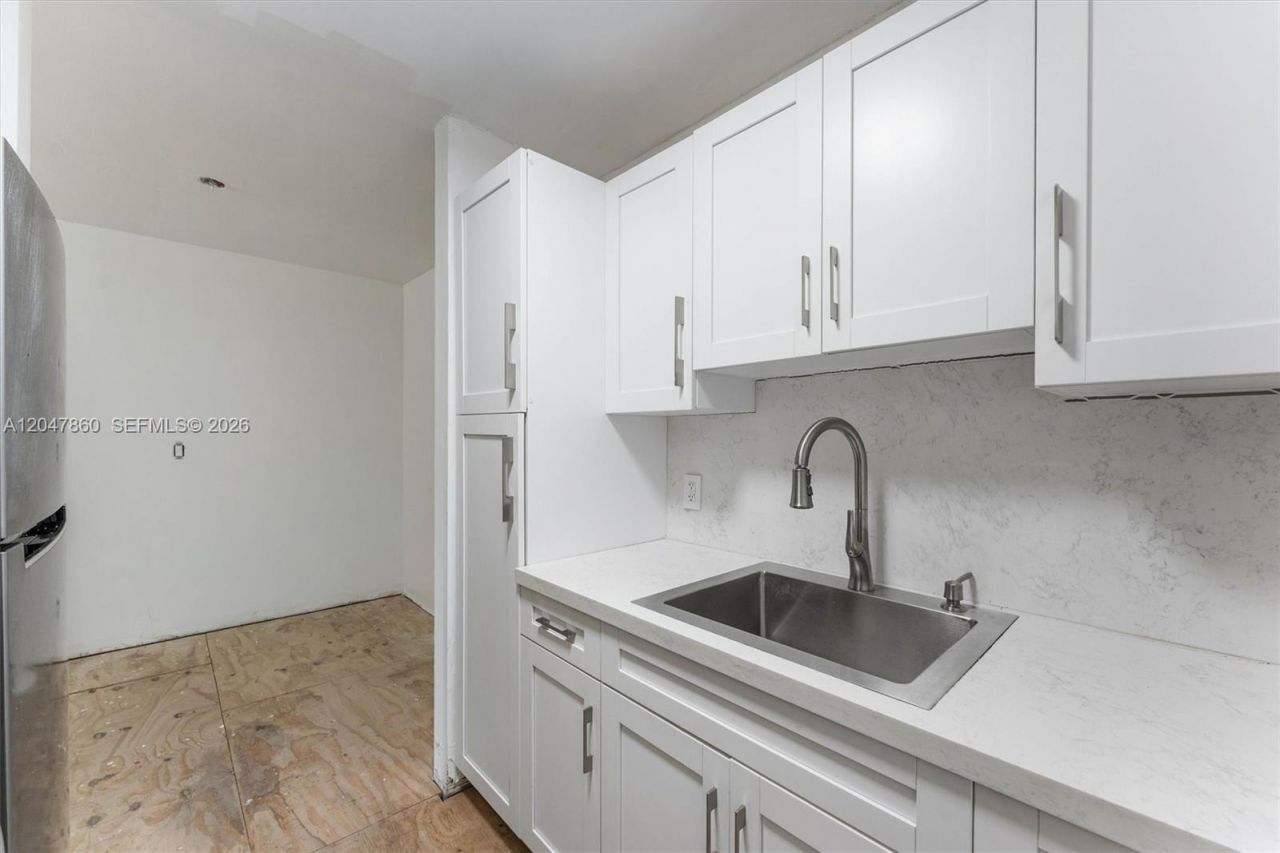 900 Atlantic Shores Blvd , Unit 130, Hallandale Beach, FL 33009 Photo