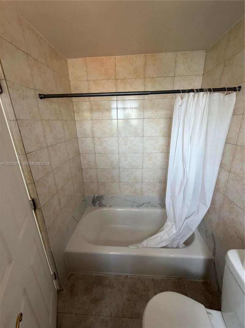 6767 Indian Creek Dr, Unit 3B, Miami Beach, FL 33141 Photo