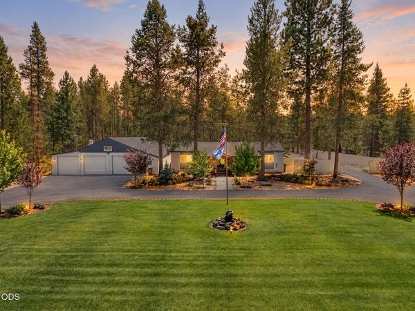 15775 Twin Drive, La Pine, OR 97739