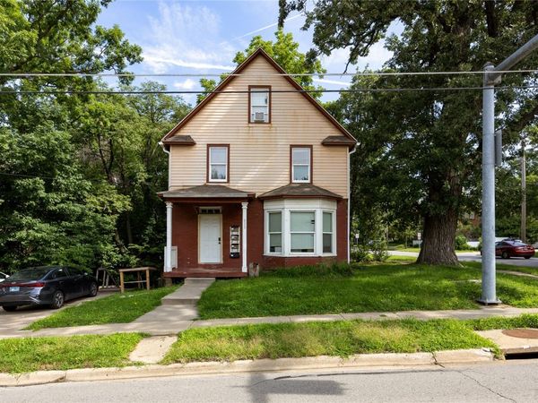 830 E Burlington Street , Iowa City, IA 52240