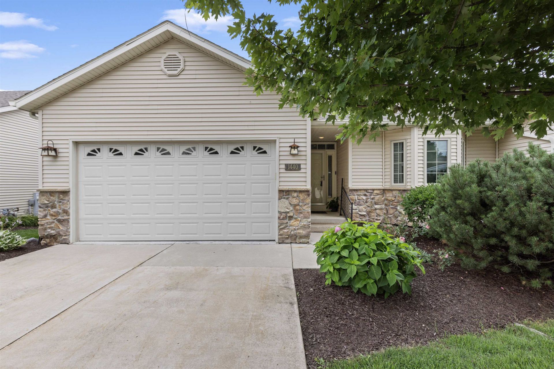 1440 Brady Lane, ROCKFORD, IL 61108