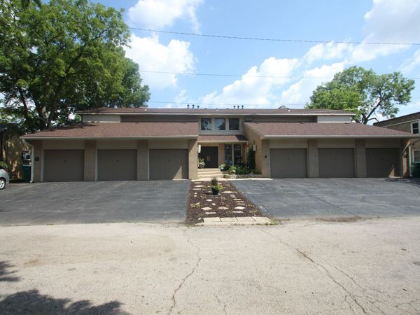 967 Indian Ter #6, ROCKFORD, IL 61103