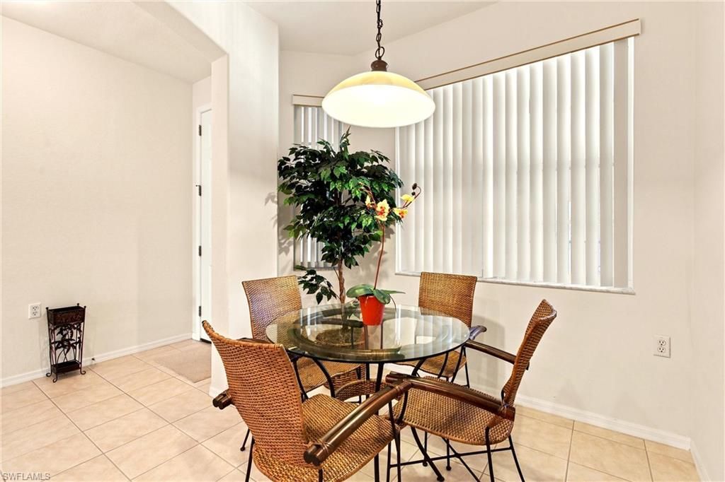 4874 Hampshire Ct, Unit 303, Naples, FL 34112 Photo